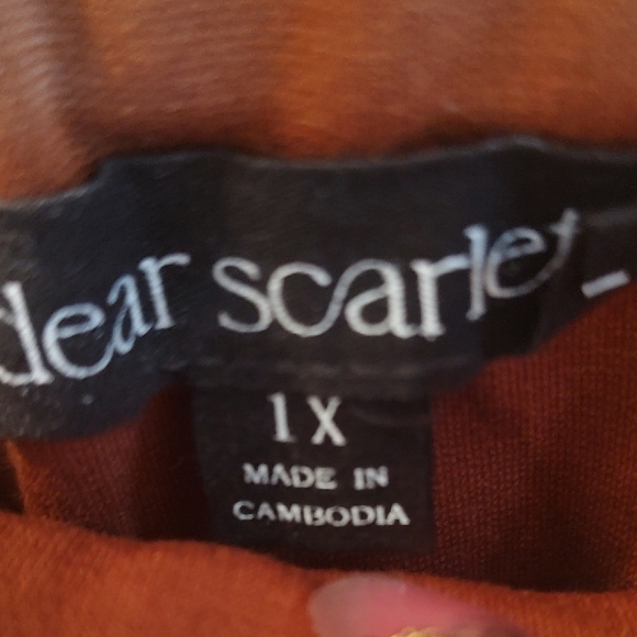 Elegant Women's Tan Leggings - Picture 2 of 5